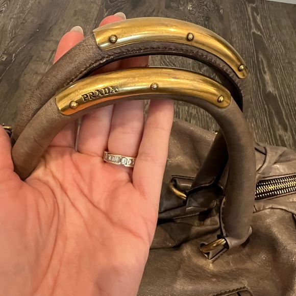 Authentic Prada bag - Picture 2 of 11